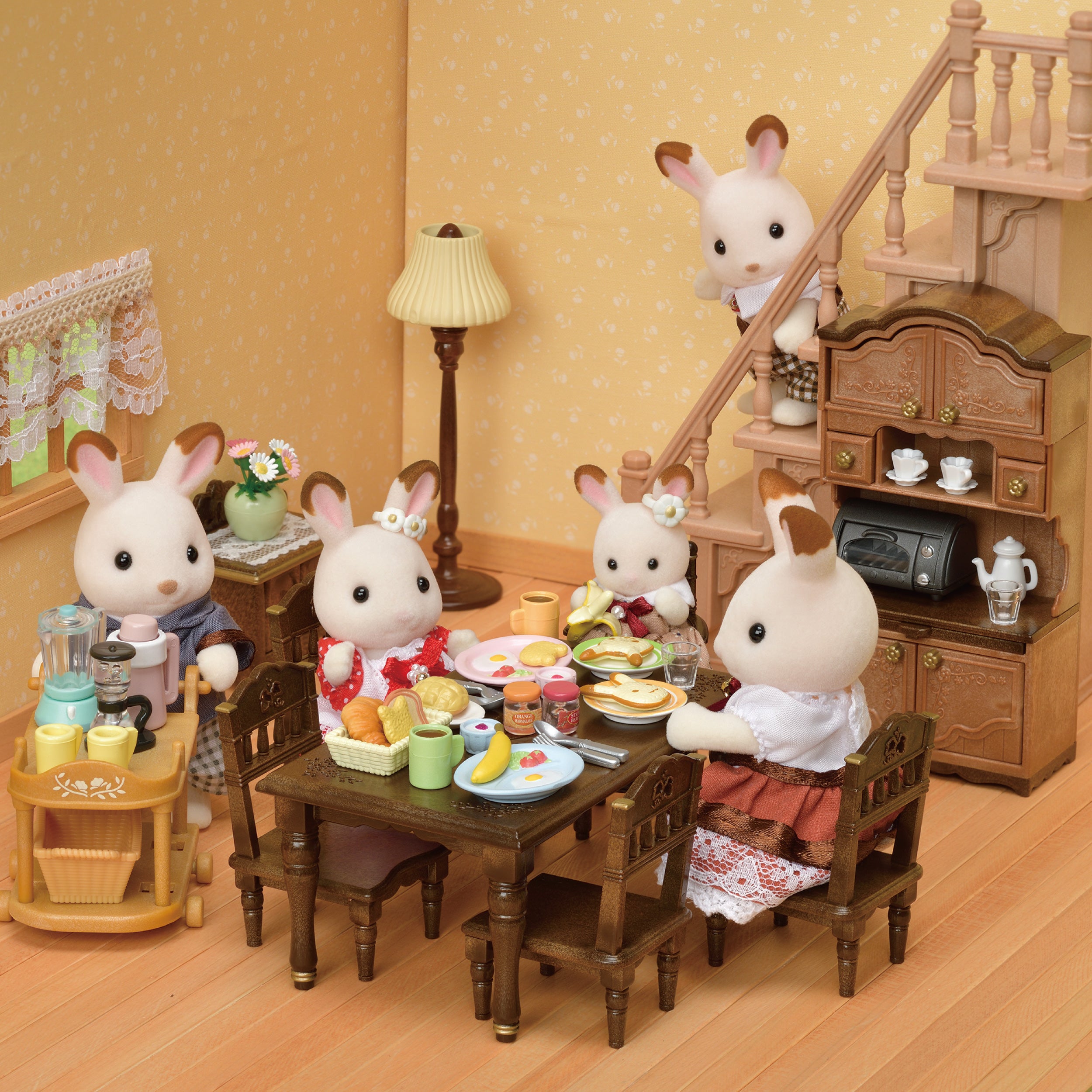 Classic Brown Table Set