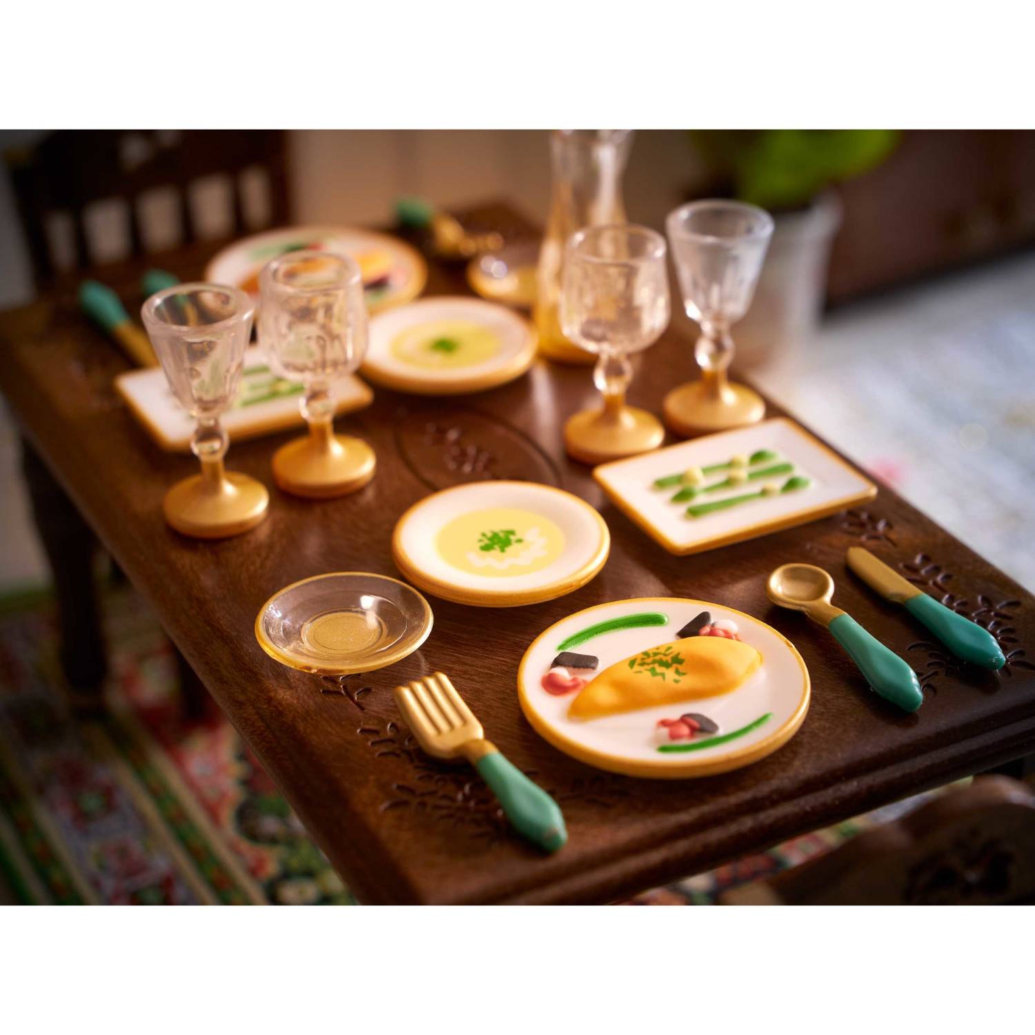 Dinner Party Dining Set