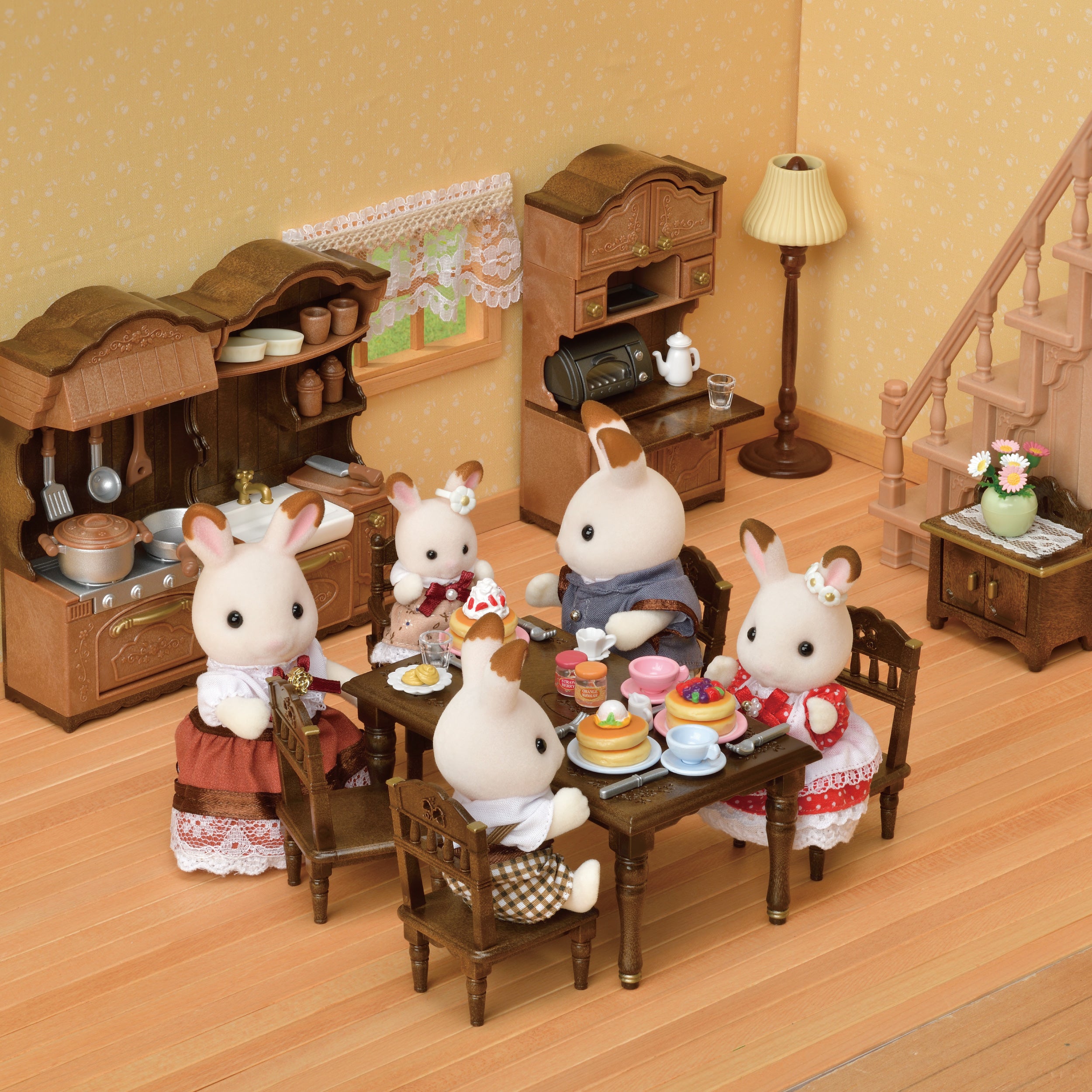 Classic Brown Table Set