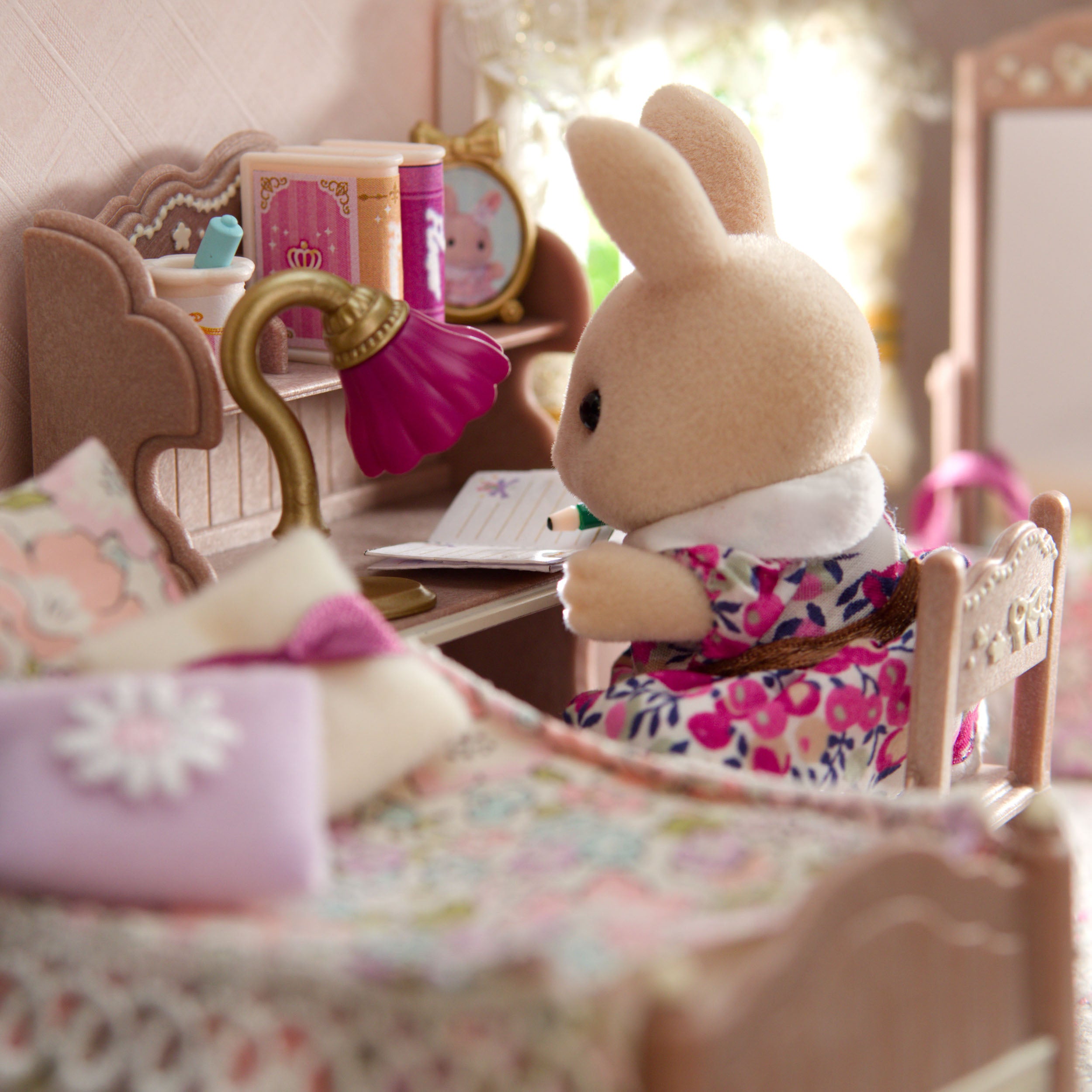 Set Kamar Tidur Bunga - Made With Liberty Fabric