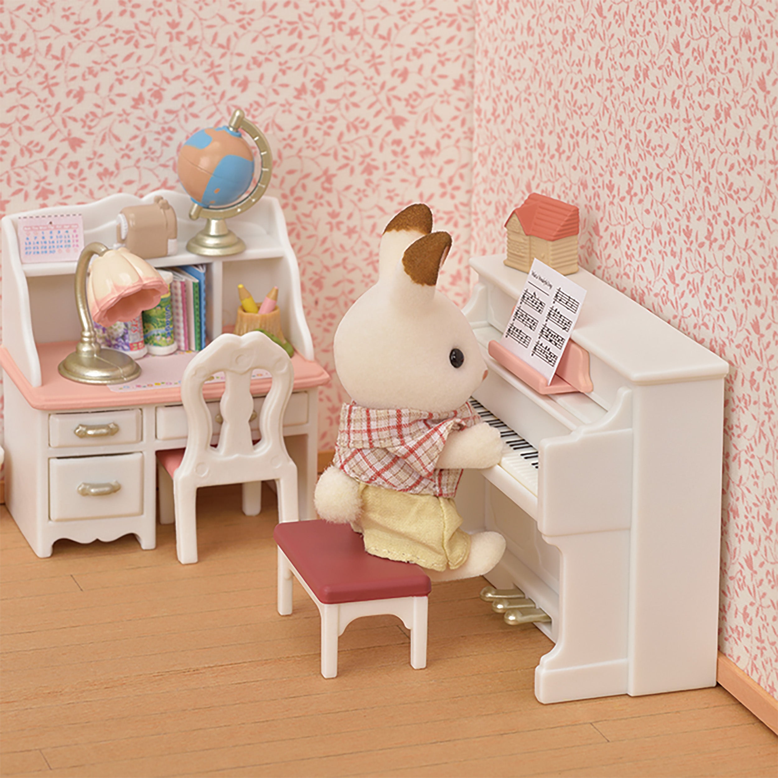 Piano & Desk Set