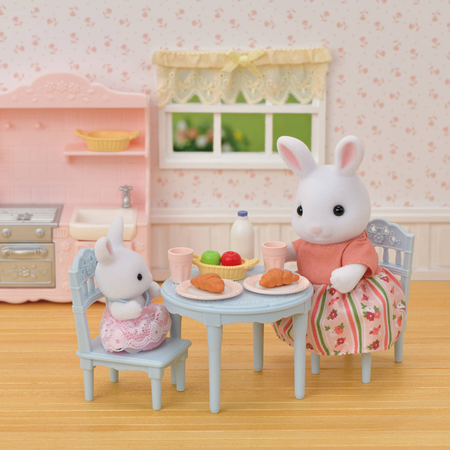 Snow Rabbit Mother & Baby Breakfast Table