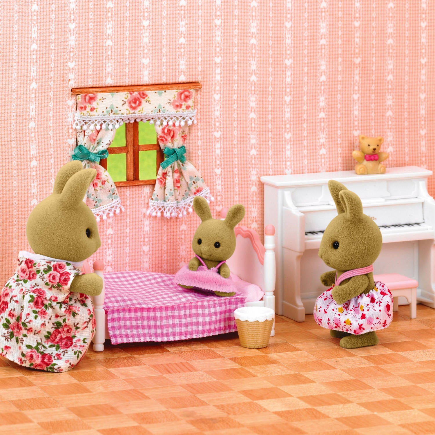Girl's Bedroom Set (with Rabbit Sister)
