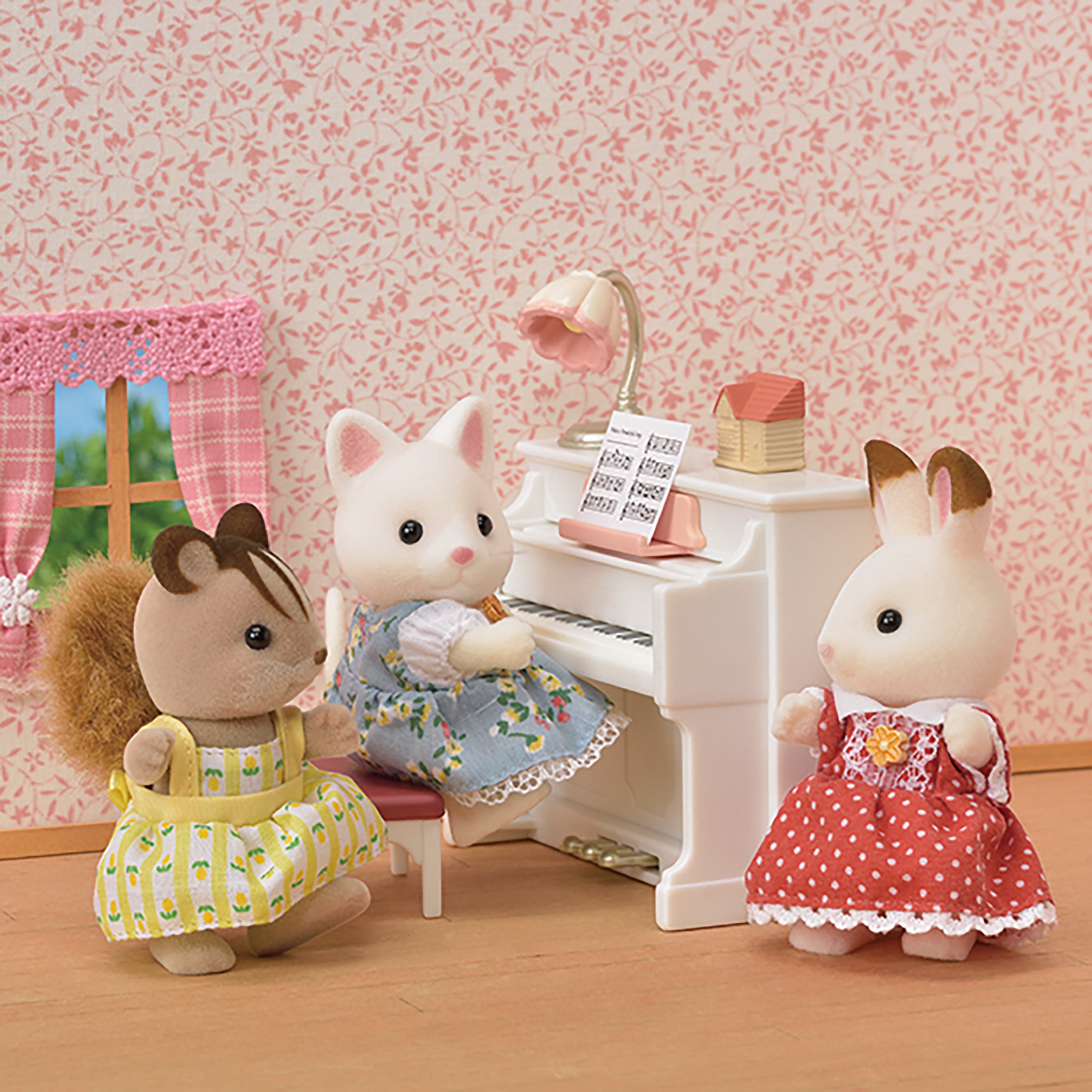 Piano & Desk Set