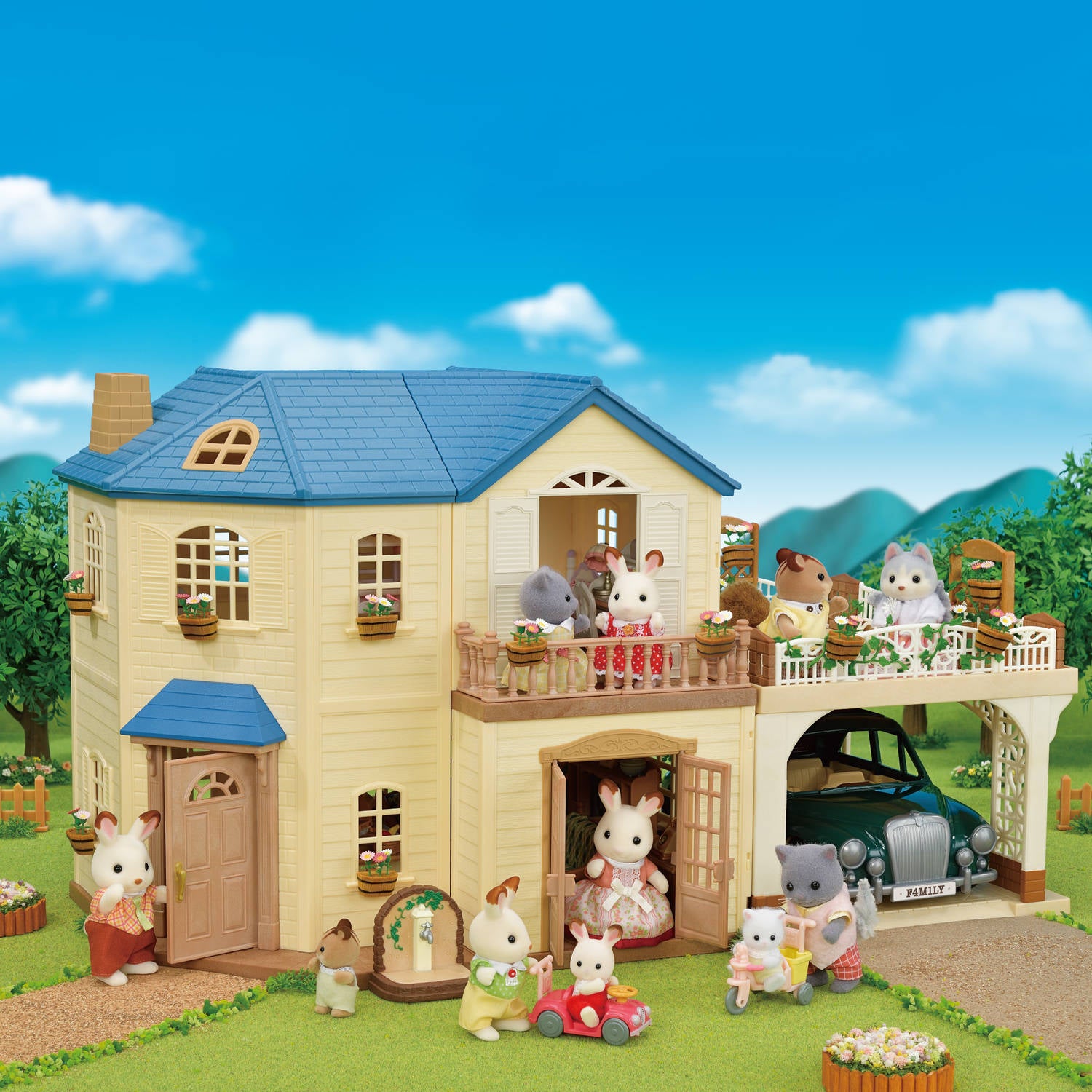Large House with Carport Gift Set