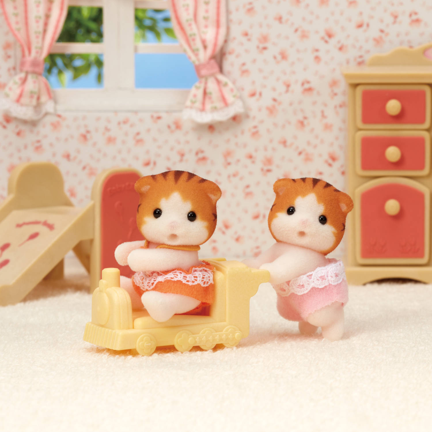 Maple Cat Twins