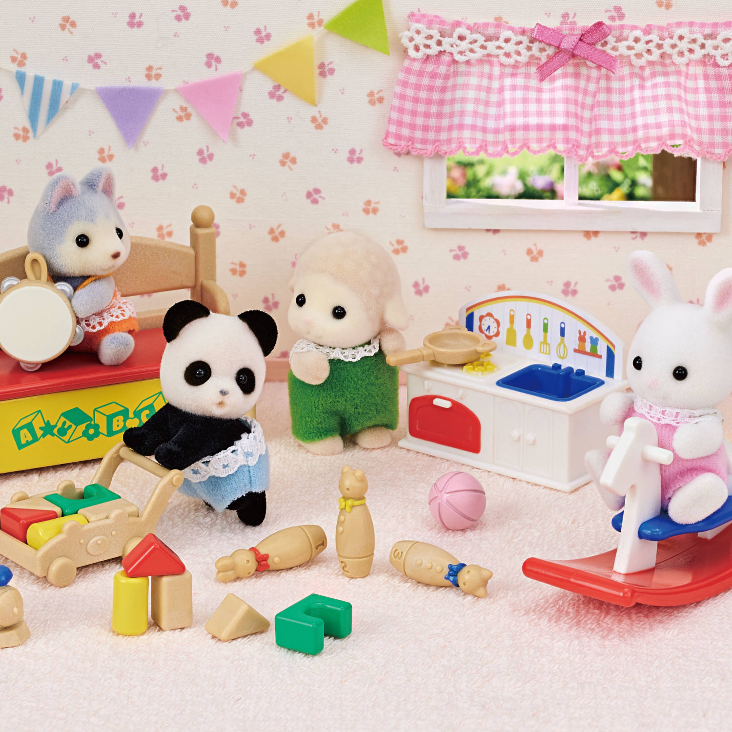 Baby's Toy Box -Snow Rabbit & Panda Babies-