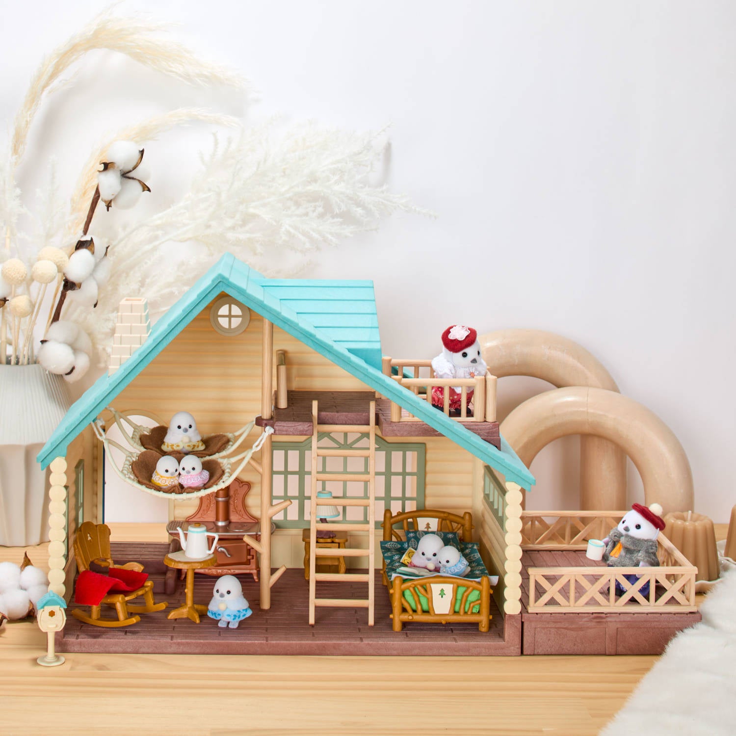 Kabin Kayu Burung Salju Peri