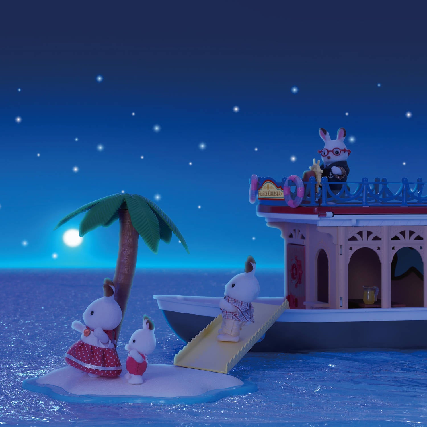 Seaside Cruiser House Boat