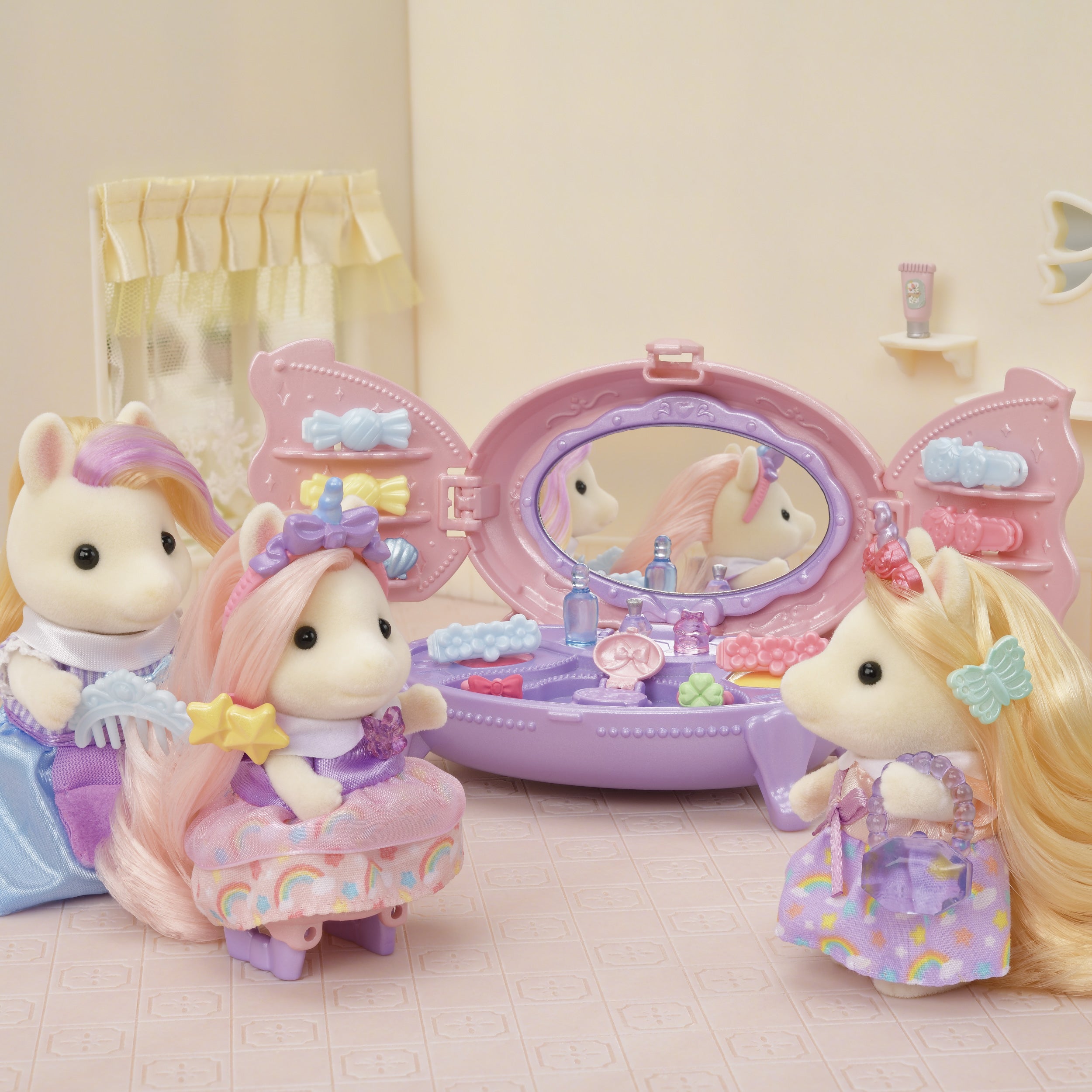 Pony's Vanity Dresser Set