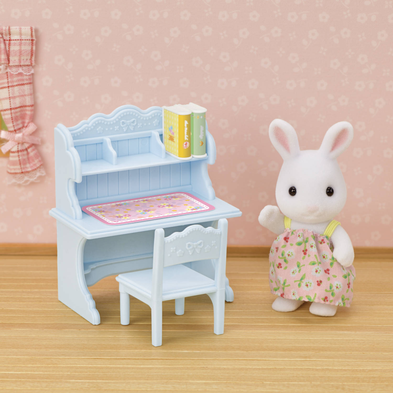 Snow Rabbit Girl's Learning Desk