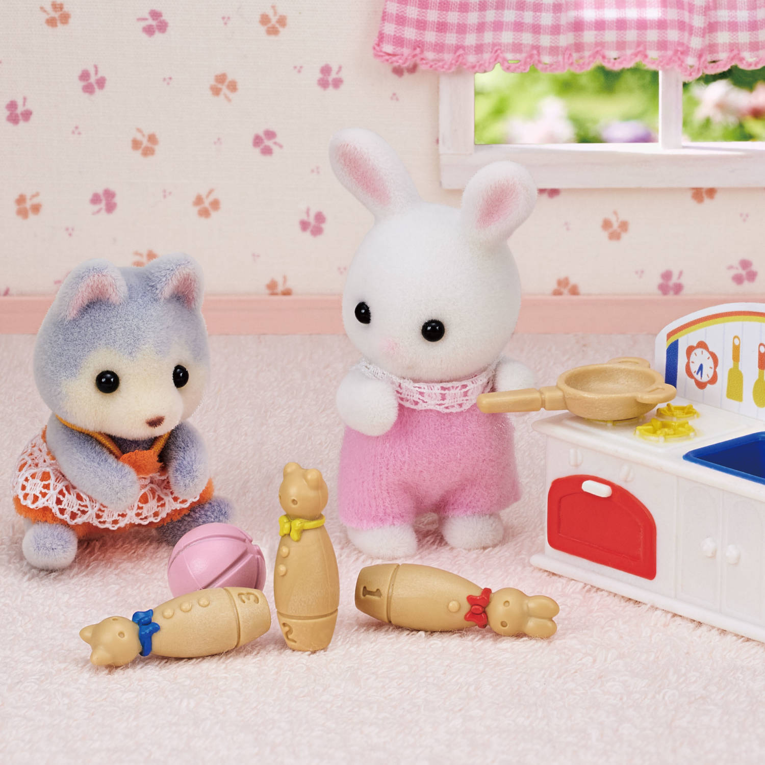 Baby's Toy Box -Snow Rabbit & Panda Babies-